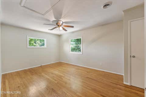 Tiny photo for 410 Sherwood Estates Circle, Clinton, TN 37716 (MLS # 1344724)