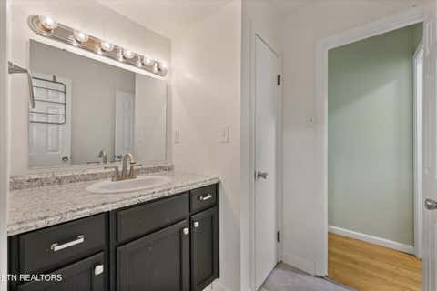 Tiny photo for 410 Sherwood Estates Circle, Clinton, TN 37716 (MLS # 1344724)