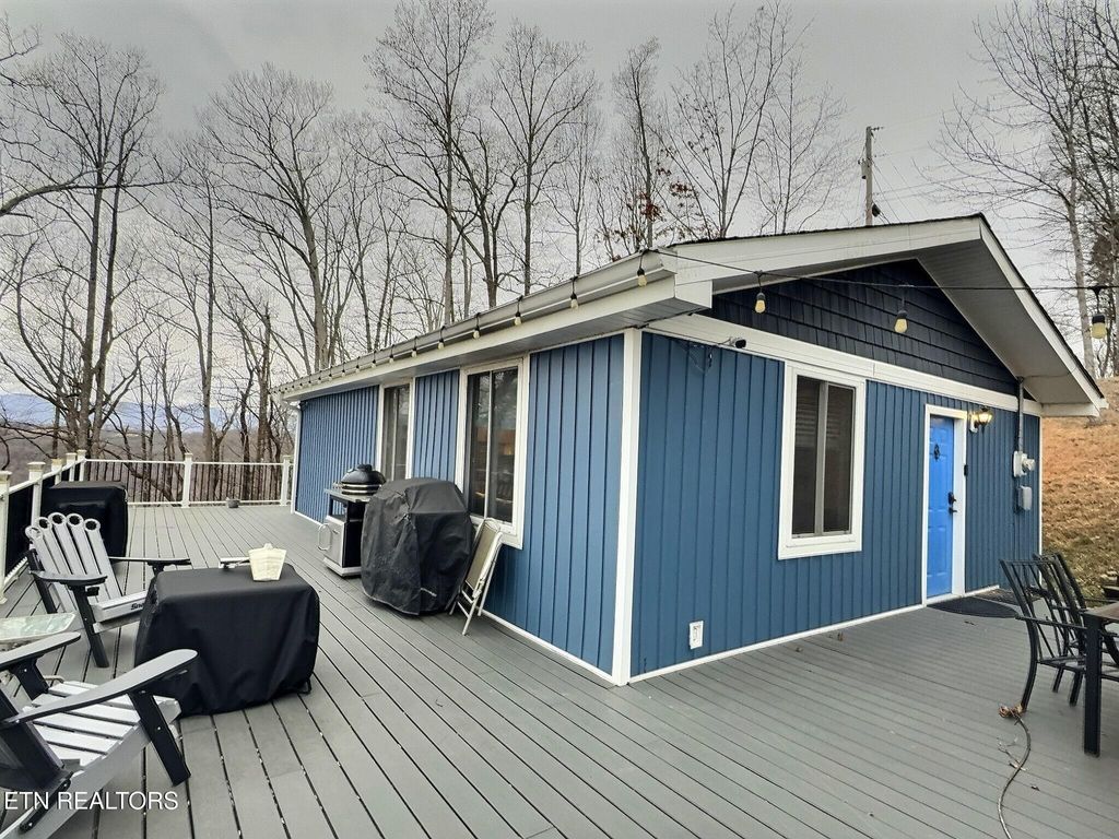 Photo of 338 Bankston Lane, LaFollette, TN 37766 (MLS # 1326830)