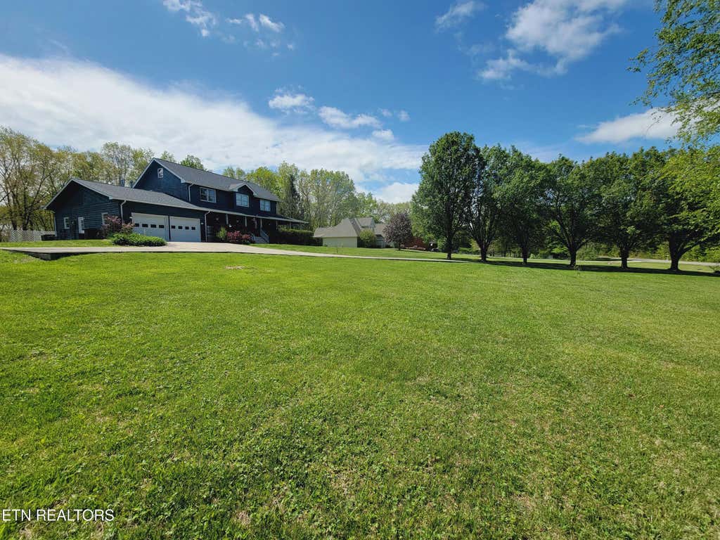Photo of 901 Meadow Creek Drive, Oneida, TN 37841 (MLS # 1293052)