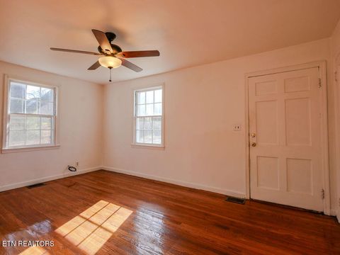 Tiny photo for 1937 W Gilbert Lane, Knoxville, TN 37920 (MLS # 1323753)