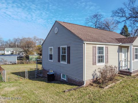 Tiny photo for 1937 W Gilbert Lane, Knoxville, TN 37920 (MLS # 1323753)