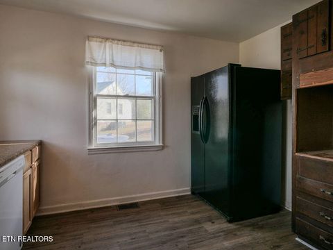 Tiny photo for 1937 W Gilbert Lane, Knoxville, TN 37920 (MLS # 1323753)