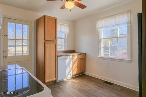 Tiny photo for 1937 W Gilbert Lane, Knoxville, TN 37920 (MLS # 1323753)