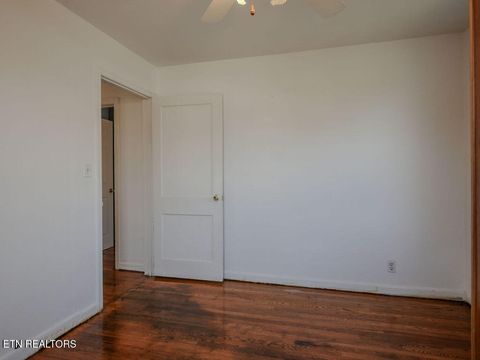 Tiny photo for 1937 W Gilbert Lane, Knoxville, TN 37920 (MLS # 1323753)