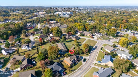 Tiny photo for 1013 Wilcox St, Maryville, TN 37804 (MLS # 1360346)