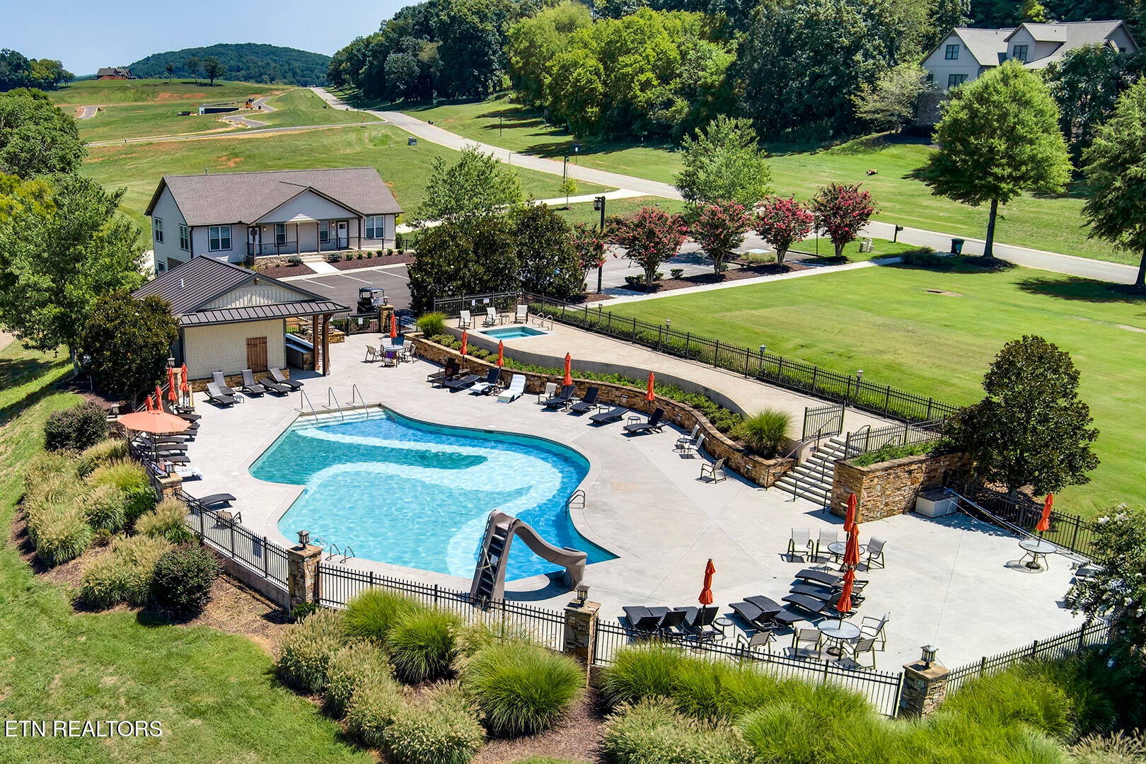 3235 Chestnut Lane