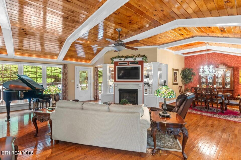 260 NW Sequoia Road