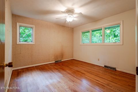 Tiny photo for 106 Newcrest Lane, Oak Ridge, TN 37830 (MLS # 1340766)