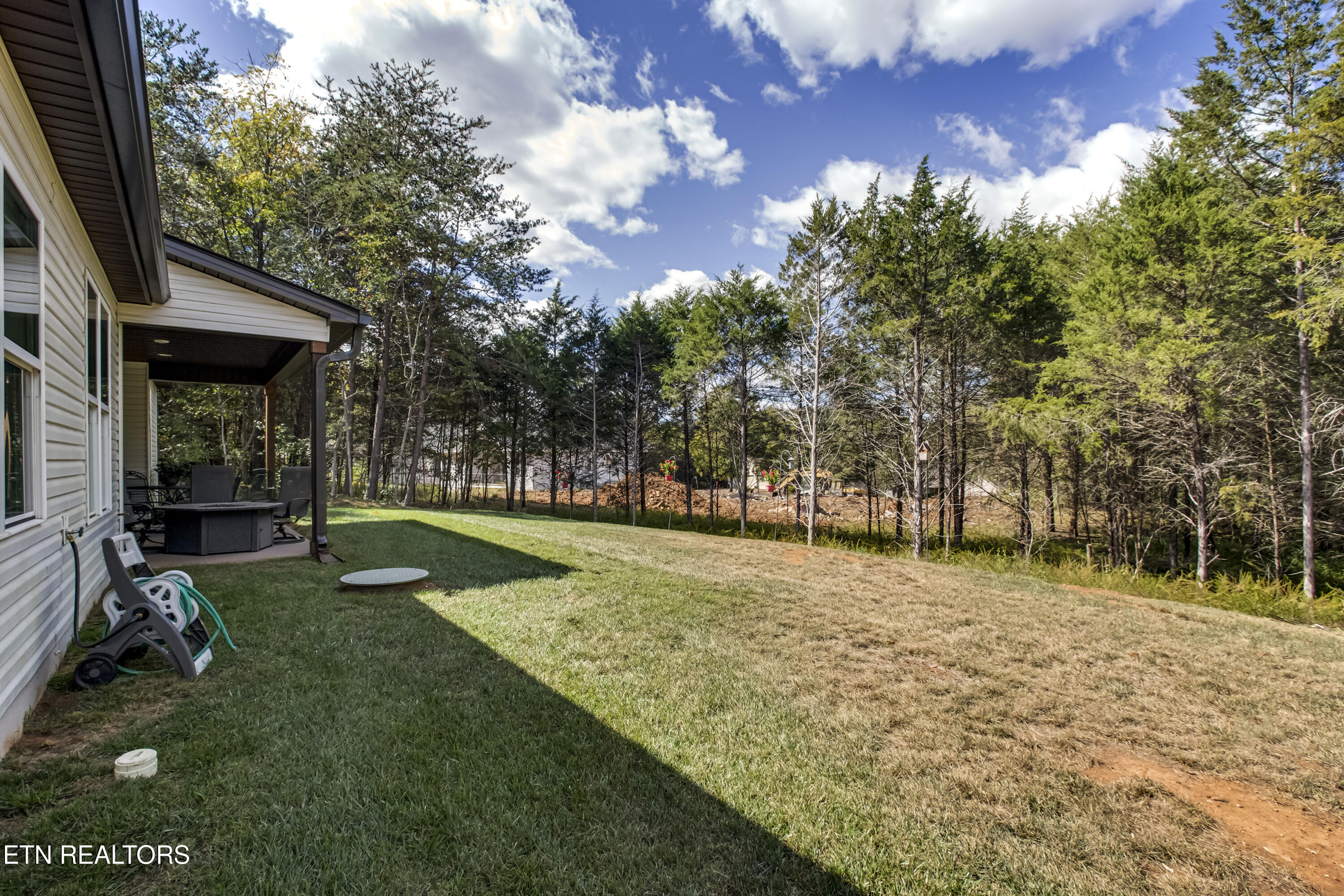 Loudon, Tennessee 37774, United States, 3 Bedrooms Bedrooms, ,2 BathroomsBathrooms,Residential,Active,162011