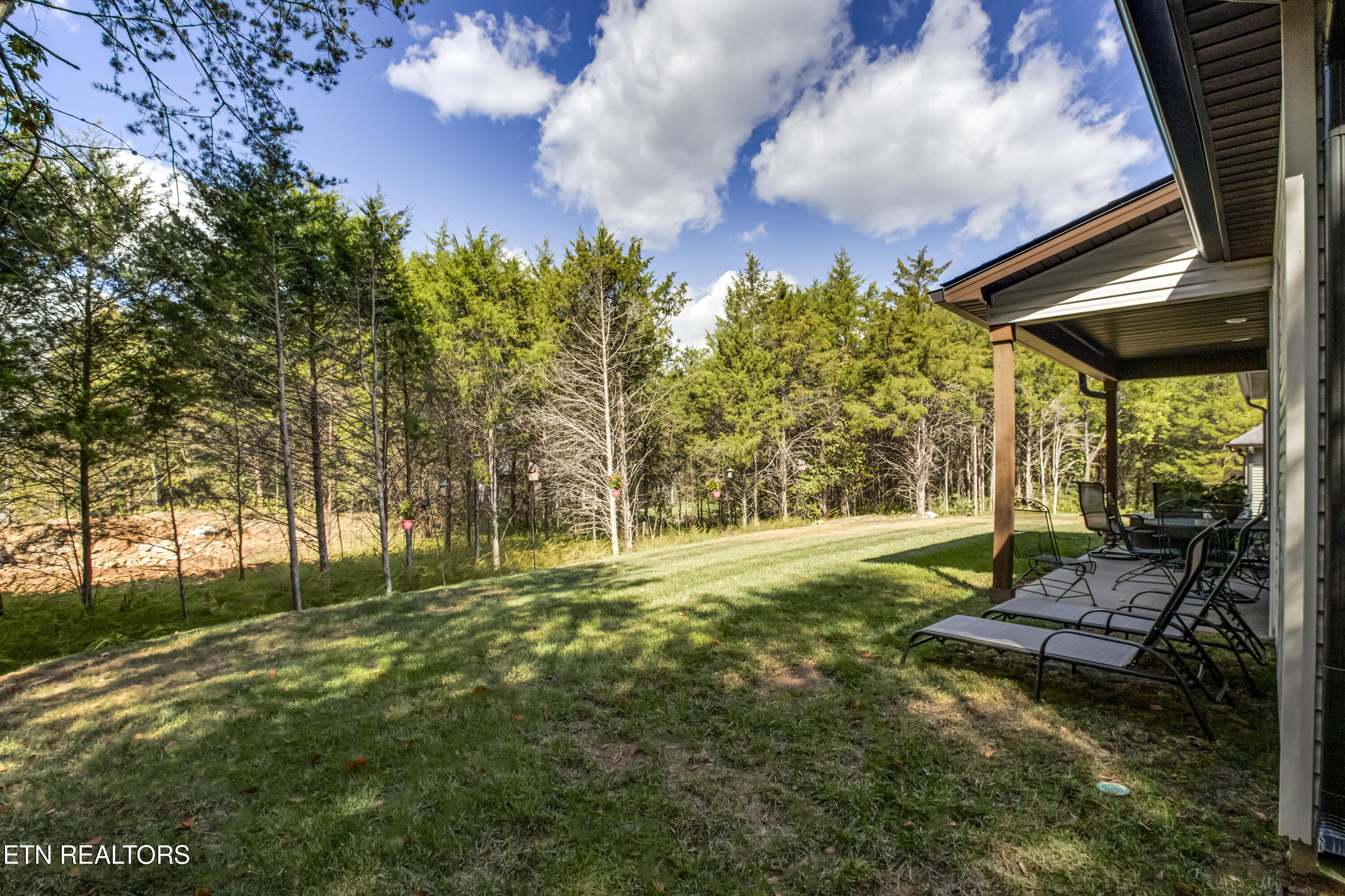 Loudon, Tennessee 37774, United States, 3 Bedrooms Bedrooms, ,2 BathroomsBathrooms,Residential,Active,162011