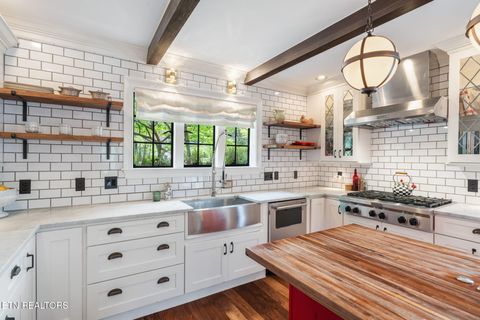 Tiny photo for 2048 Cherokee Blvd, Knoxville, TN 37919 (MLS # 1336675)