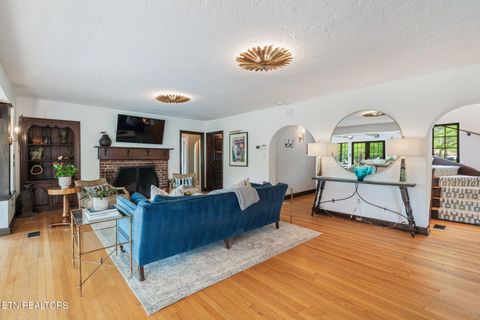 Tiny photo for 2048 Cherokee Blvd, Knoxville, TN 37919 (MLS # 1336675)