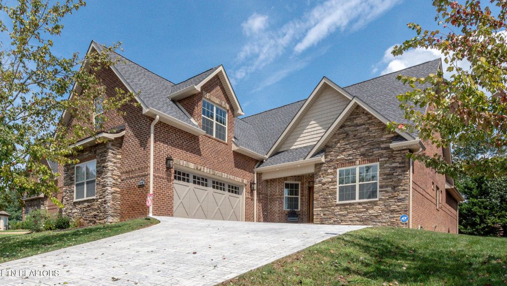 Photo of 1574 Tsuga Drive, Alcoa, TN 37701 (MLS # 1340824)