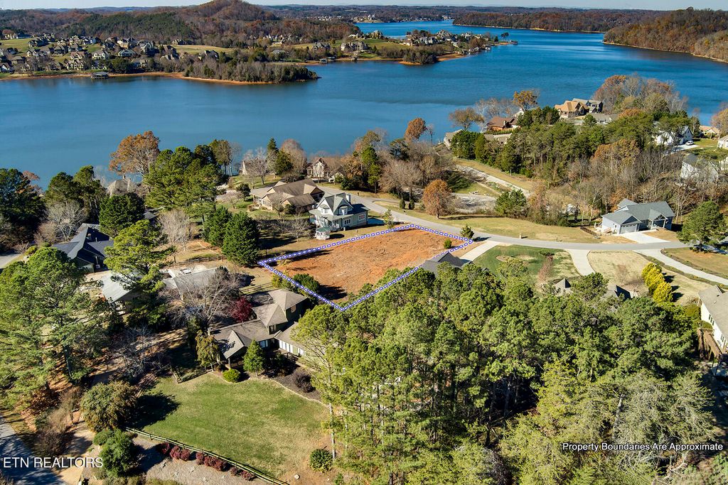 Photo of 307 Southshore Drive, Greenback, TN 37742 (MLS # 1284522)