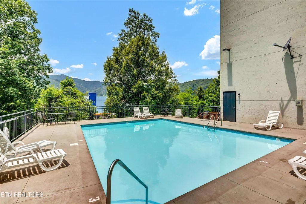 Photo of 354 E Holly Ridge Rd #STE 605, Gatlinburg, TN 37738 (MLS # 1304669)