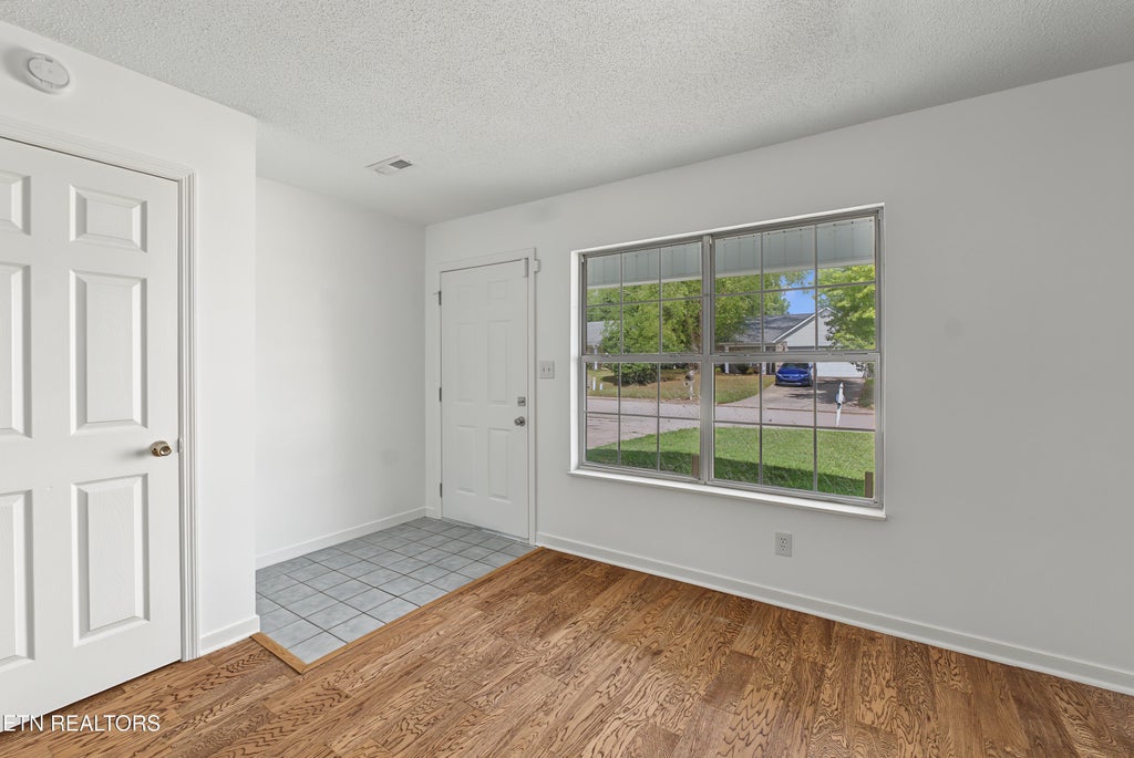 Photo of 3135 Harrington Court, Maryville, TN 37803 (MLS # 1355197)