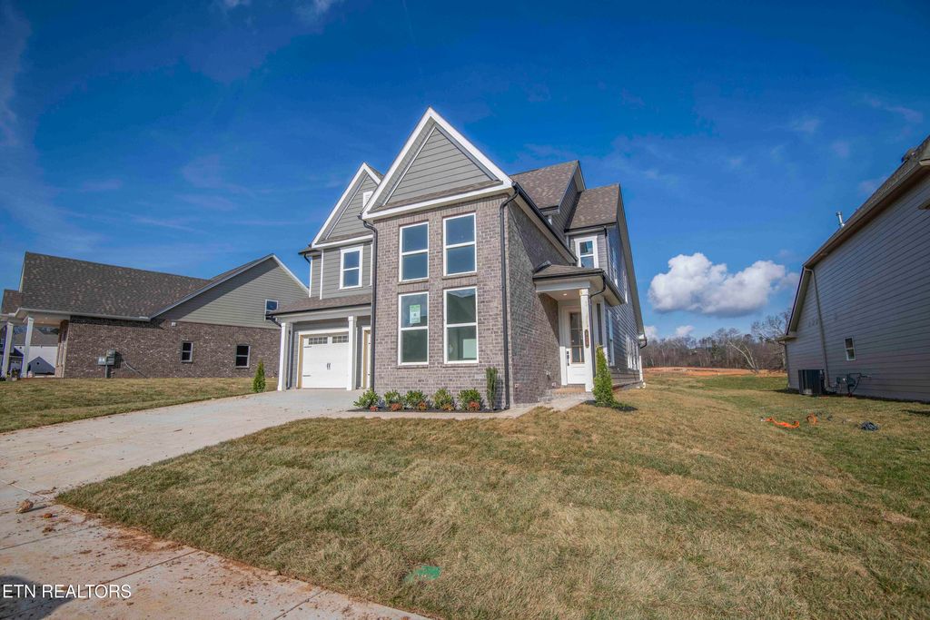 Photo of 426 Ivey Farms Road (Lot 132) Rd, Farragut, TN 37934 (MLS # 1337870)