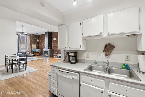 Tiny photo for 118 E Jackson Ave #2, Knoxville, TN 37915 (MLS # 1333308)