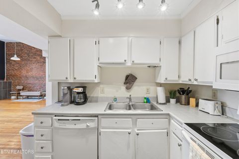 Tiny photo for 118 E Jackson Ave #2, Knoxville, TN 37915 (MLS # 1333308)
