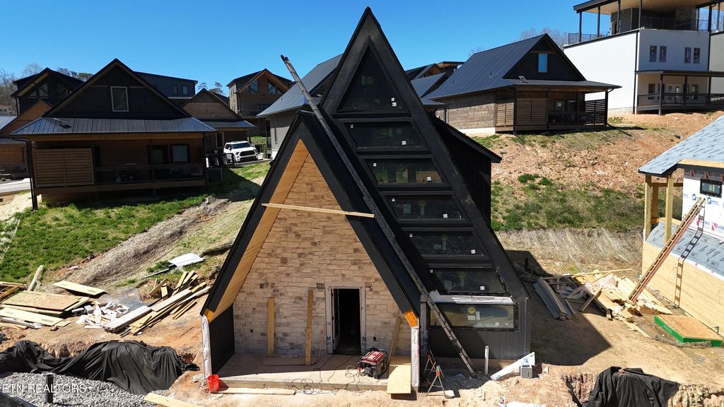 Photo of 615 Longbow Way, Pigeon Forge, TN 37863 (MLS # 1335814)