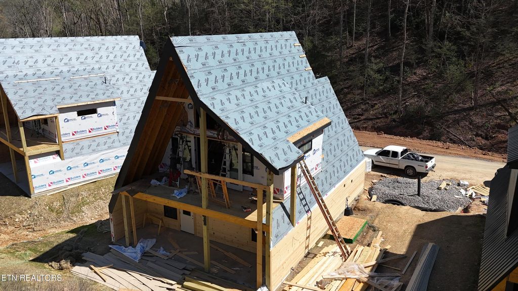 Photo of 615 Longbow Way, Pigeon Forge, TN 37863 (MLS # 1335814)