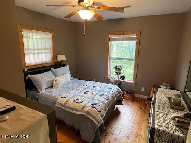 4016 Retro Hughes Rd