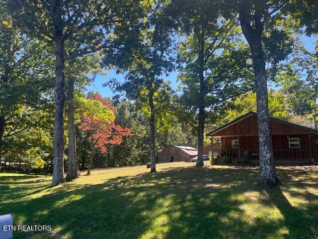 4016 Retro Hughes Rd