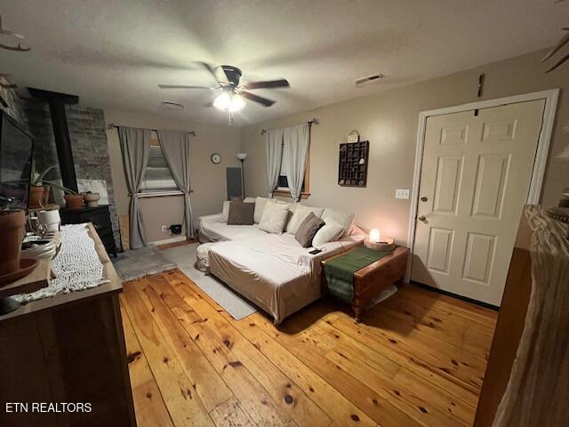 4016 Retro Hughes Rd