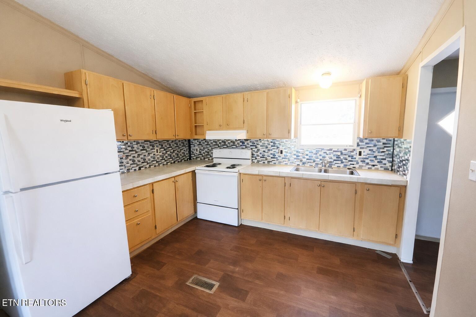 4127 Crippen Corner Lane