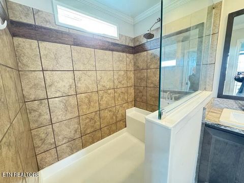 Tiny photo for 124 Underwood Rd, Sweetwater, TN 37874 (MLS # 1323469)