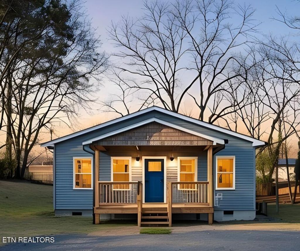 Photo of 432 Englewood Road, Madisonville, TN 37354 (MLS # 1323710)