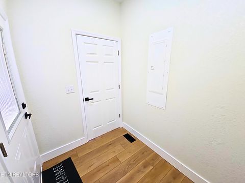 Tiny photo for 432 Englewood Road, Madisonville, TN 37354 (MLS # 1323710)