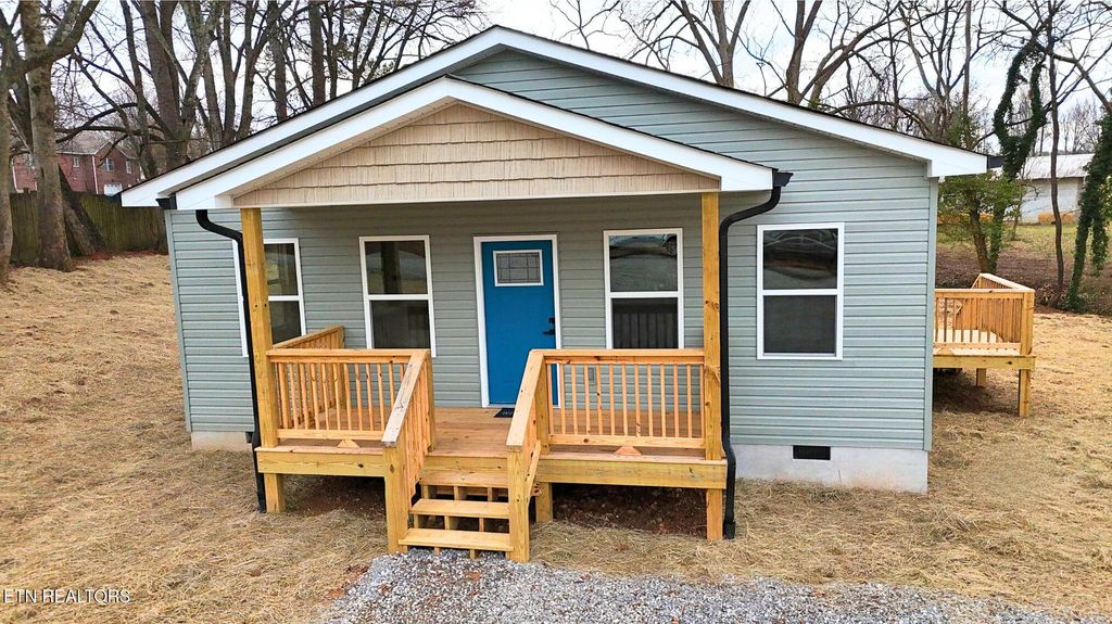 Photo of 432 Englewood Road, Madisonville, TN 37354 (MLS # 1323710)