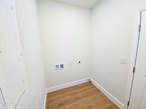 Tiny photo for 432 Englewood Road, Madisonville, TN 37354 (MLS # 1323710)