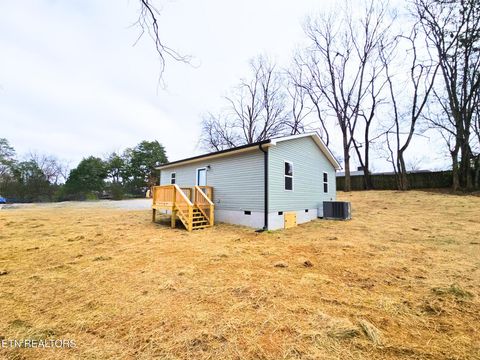 Tiny photo for 432 Englewood Road, Madisonville, TN 37354 (MLS # 1323710)