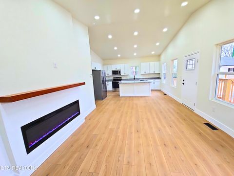 Tiny photo for 432 Englewood Road, Madisonville, TN 37354 (MLS # 1323710)