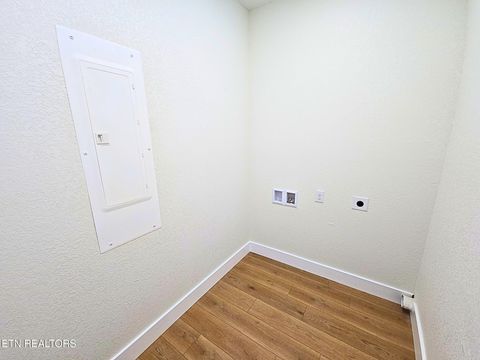 Tiny photo for 432 Englewood Road, Madisonville, TN 37354 (MLS # 1323710)