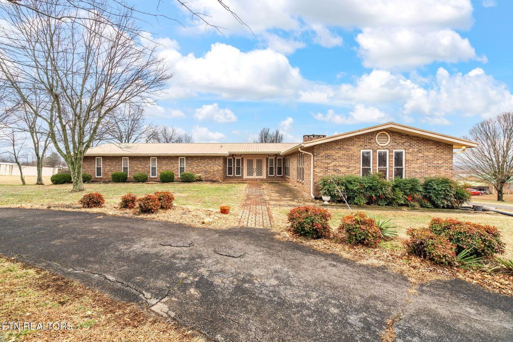 Photo of 6247 W Andrew Johnson Hwy, Talbott, TN 37877 (MLS # 1289011)