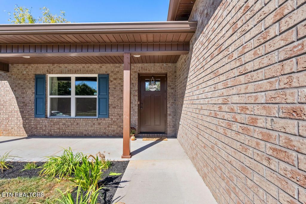 Photo of 1503 Roxy Lane, Maryville, TN 37803 (MLS # 1330878)