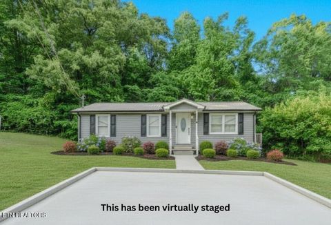 Photo of 1224 Mountain View Circle, Etowah, TN 37331 (MLS # 1341183)