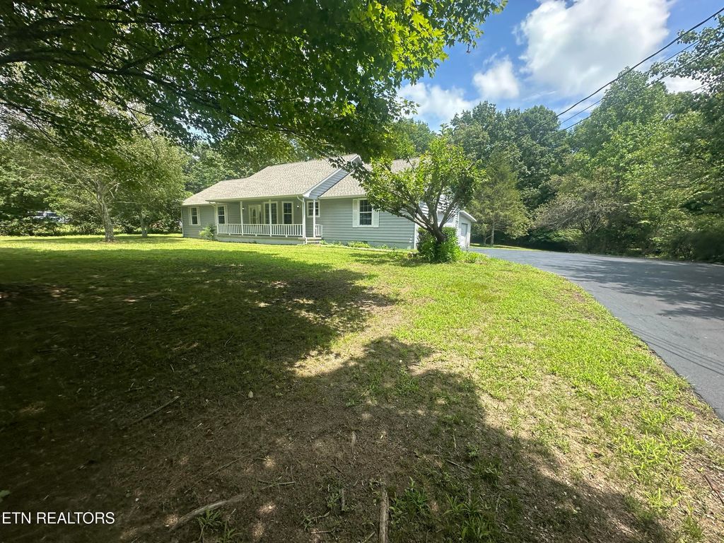 Photo of 236 Will Drive, Crossville, TN 38555 (MLS # 1310709)