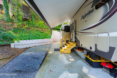 Tiny photo for 758 Big Valley Blvd, Townsend, TN 37882 (MLS # 1314627)