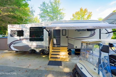 Tiny photo for 758 Big Valley Blvd, Townsend, TN 37882 (MLS # 1314627)