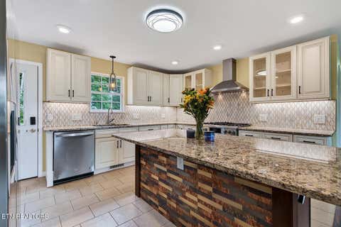 Tiny photo for 207 Autumn Oaks Drive, Kodak, TN 37764 (MLS # 1349748)