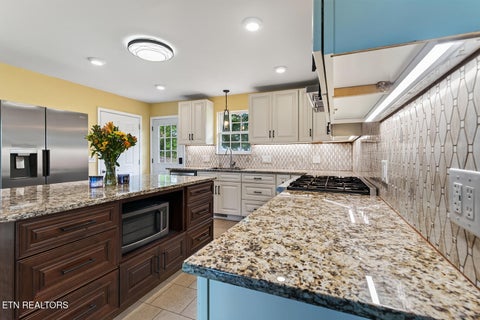 Tiny photo for 207 Autumn Oaks Drive, Kodak, TN 37764 (MLS # 1349748)