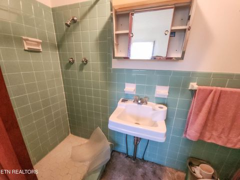 Tiny photo for 1356 Old Hwy 25 E, Tazewell, TN 37879 (MLS # 1317294)
