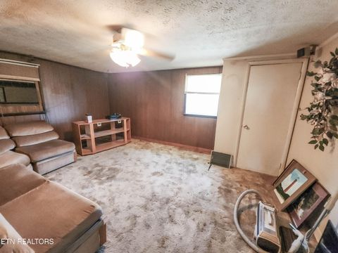 Tiny photo for 1356 Old Hwy 25 E, Tazewell, TN 37879 (MLS # 1317294)