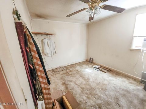 Tiny photo for 1356 Old Hwy 25 E, Tazewell, TN 37879 (MLS # 1317294)