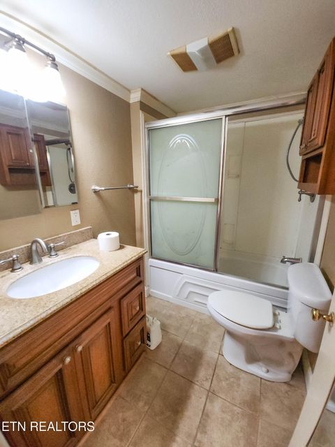 Tiny photo for 1356 Old Hwy 25 E, Tazewell, TN 37879 (MLS # 1317294)